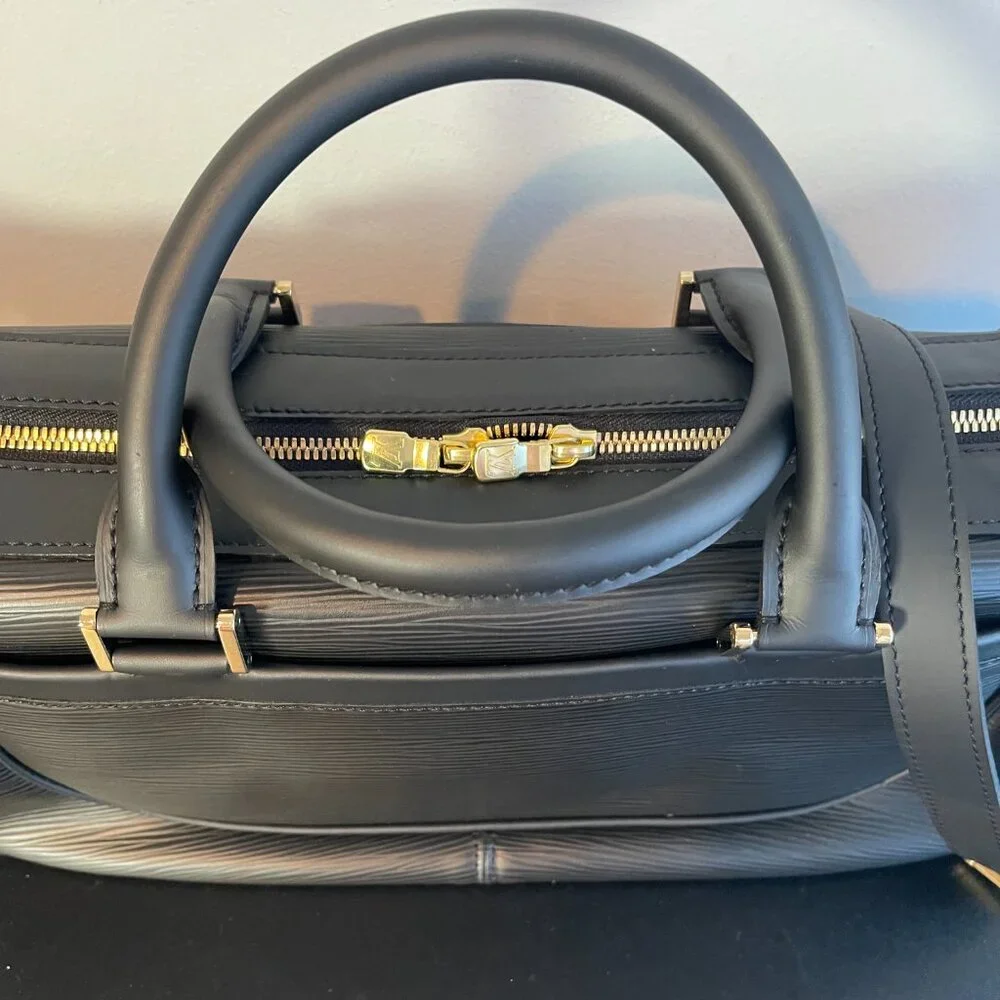 Louis Vuitton Vintage Black Epi Leather Dhanura MM Bag - Preowned - Picture 7 of 14